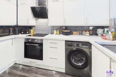 2 bedroom terraced house for sale, Monarch Close, Walderslade, Chatham