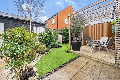 3 bedroom detached house for sale, Dewsleys Lane, Harlow