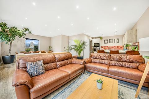 3 bedroom detached house for sale, Dewsleys Lane, Harlow