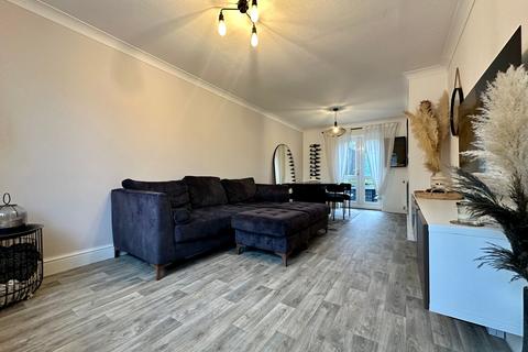 undefined, Yew Close, Basildon SS15
