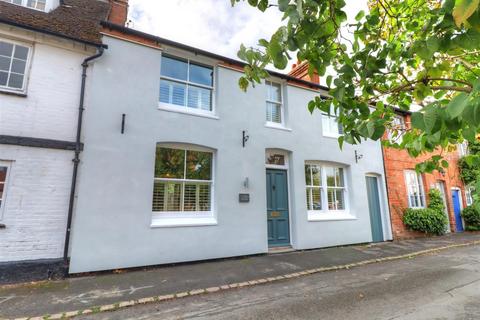 3 bedroom house to rent, Market Square, Kineton, Warwick