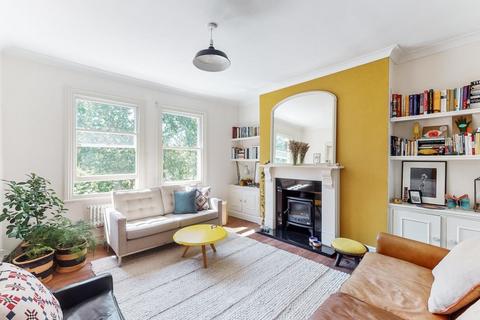 2 bedroom flat for sale, Queensdown Road, Hackney