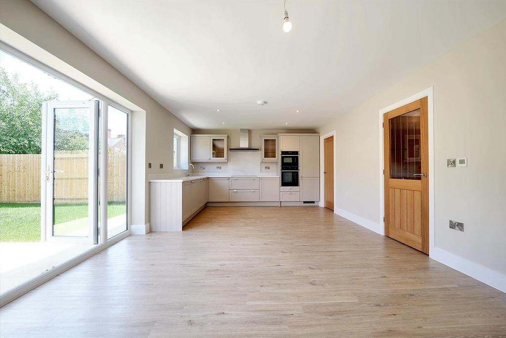 Kitchen 4