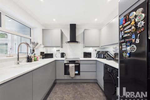 2 bedroom semi-detached house for sale, Dunvegan Road, Hull