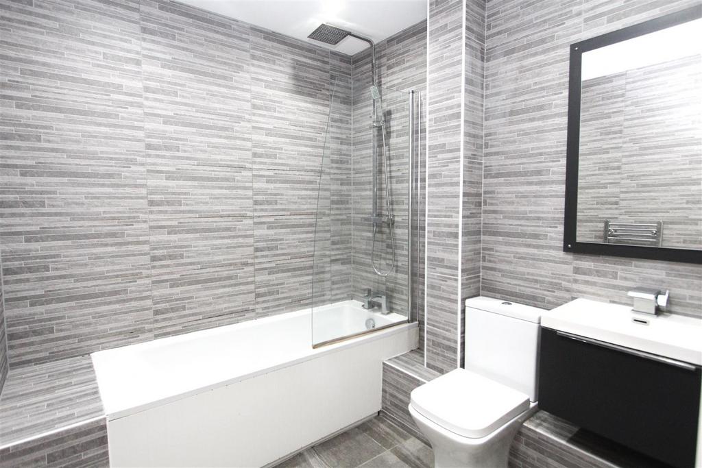 Bathroom.JPG