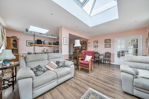 3 bedroom bungalow for sale, Lois Drive, Shepperton, TW17