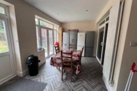 5 bedroom semi-detached house for sale, Dollis Hill Lane, London, NW2