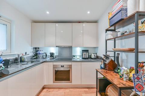 1 bedroom flat for sale, Fairbourne Road, Clapham Park, LONDON, SW4