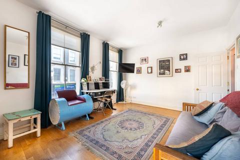 Studio to rent, Lancaster Road, Notting Hill, London, W11
