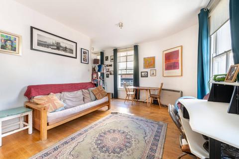 Studio to rent, Lancaster Road, Notting Hill, London, W11