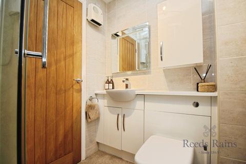 2 bedroom apartment for sale, Princes Gardens, Liverpool L3