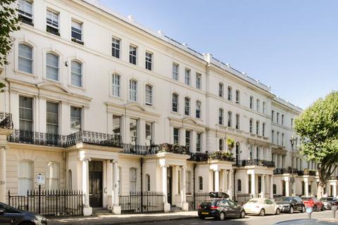 Warwick Avenue, Little Venice, London, W9