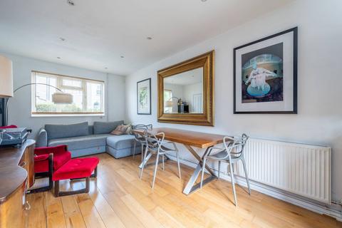 undefined, Crewys Road, Nunhead, London, SE15