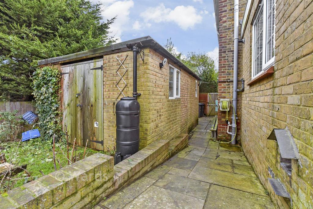 Workshop/Outbuildings