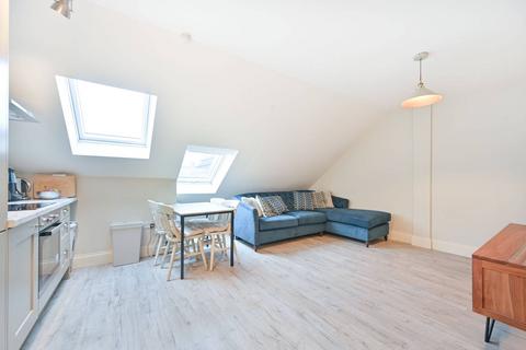 2 bedroom flat to rent, Springwell Avenue, Kensal Green, London, NW10