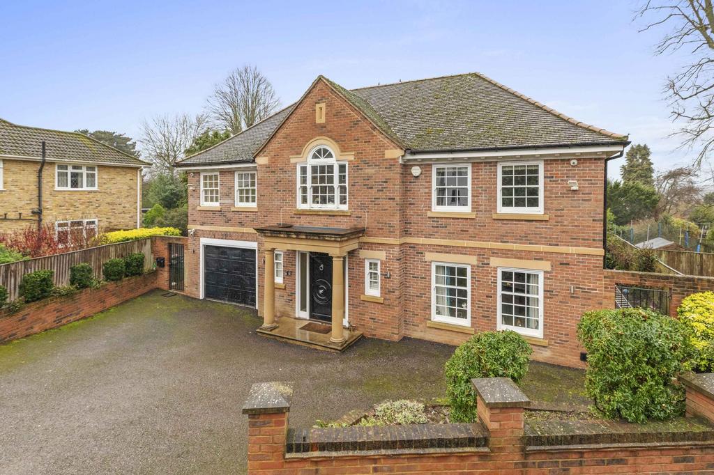 12 Chilterns Park, SL8 5 LB (LOW RES)-25