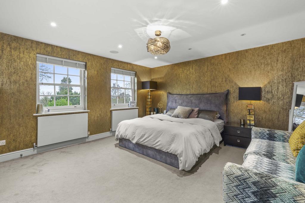 12 Chilterns Park, SL8 5 LB (LOW RES)-5