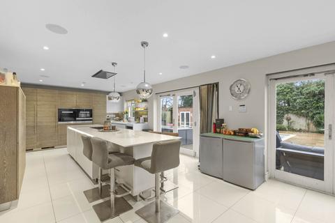 6 bedroom detached house for sale, Chilterns Park, Bourne End, Buckinghamshire, SL8 5LB