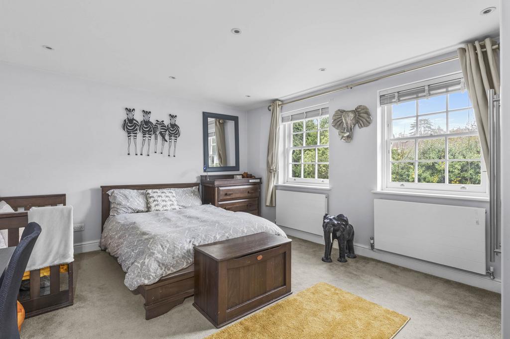 12 Chilterns Park, SL8 5 LB (LOW RES)-4