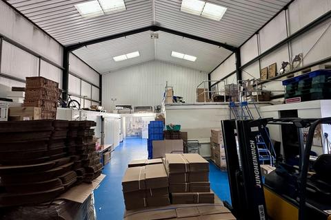 Warehouse to rent, 16 Menmarsh Rd Worminghall HP18 9PH