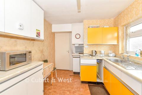 2 bedroom semi-detached bungalow for sale, Brooklands Road, Bedhampton, Havant, Hampshire