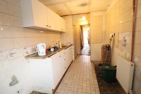 3 bedroom terraced house for sale, Dengayne, Basildon, Essex, SS14