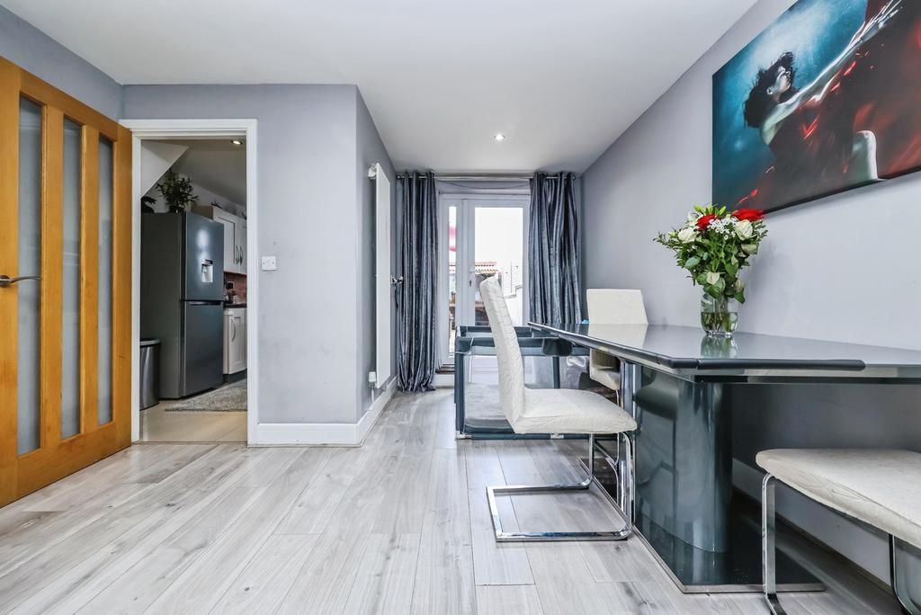 Living Dining Area