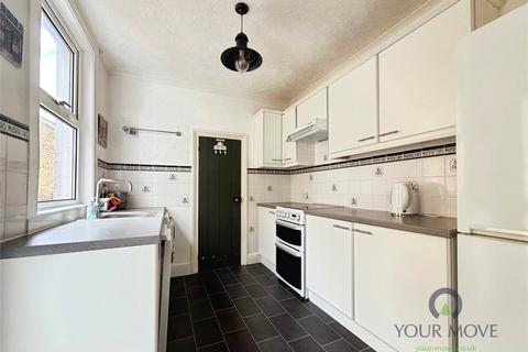 3 bedroom end of terrace house for sale, Tonbridge Road, Kent ME16