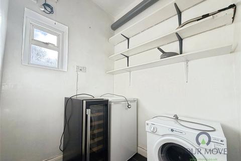 3 bedroom end of terrace house for sale, Tonbridge Road, Kent ME16
