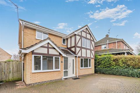 4 bedroom detached house for sale, Bullfinch Close, Oakham, Rutland