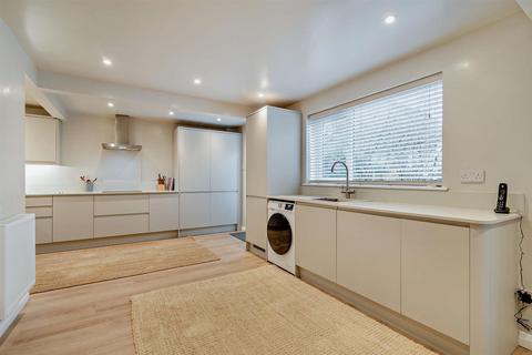 4 bedroom detached house for sale, Bullfinch Close, Oakham, Rutland