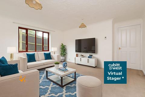 2 bedroom ground floor flat for sale, Gable Court, Redhill RH1
