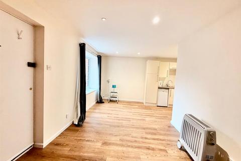 undefined, Avonbank Close, Redditch