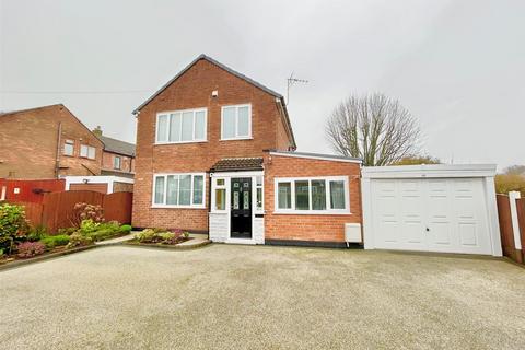 4 bedroom detached house for sale, Green Lane, Leigh