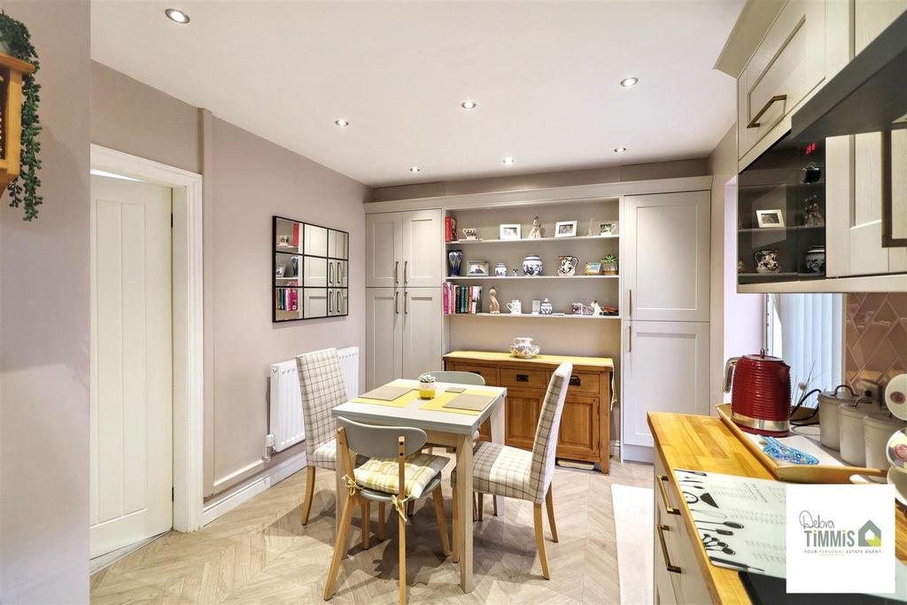 Breakfast Kitchen