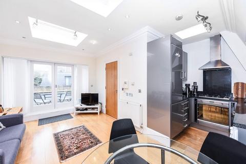 2 bedroom flat for sale, Elizabeth Mews, London NW3