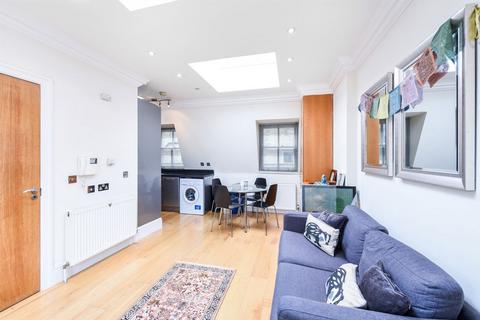 2 bedroom flat for sale, Elizabeth Mews, London NW3