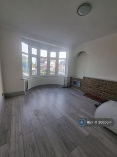 3 bedroom semi-detached house to rent, Birchen Grove, London, NW9