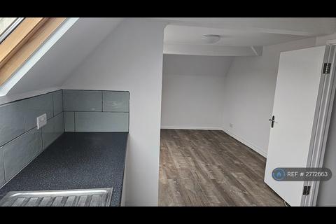 2 bedroom flat to rent, Fore Street, Exeter, EX4