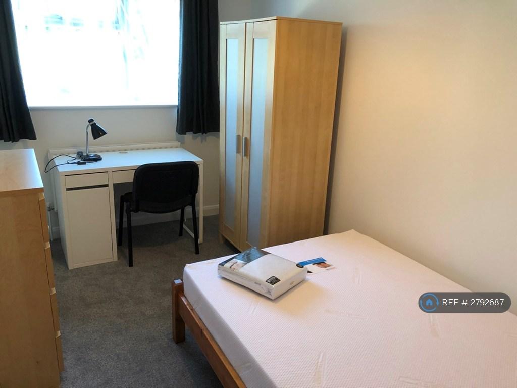 Bedroom 5 - Double En-Suite