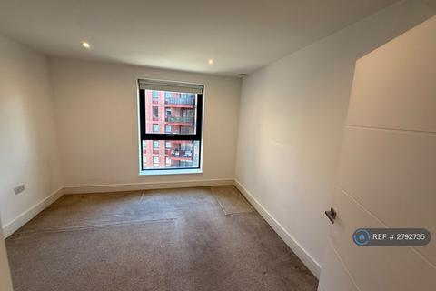 undefined, Leven Road, London, E14