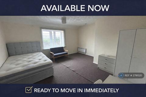 undefined, University Area Available Now, Reading, RG6