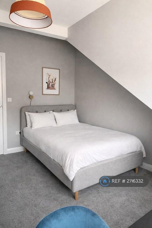 Smaller Double Bedroom