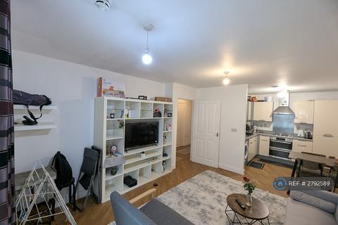 1 bedroom flat to rent, Keele House, Dagenham, RM8