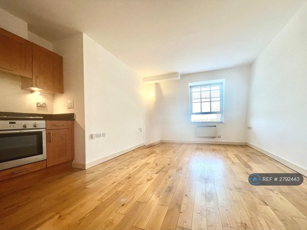 Kitchen &amp; Living Room