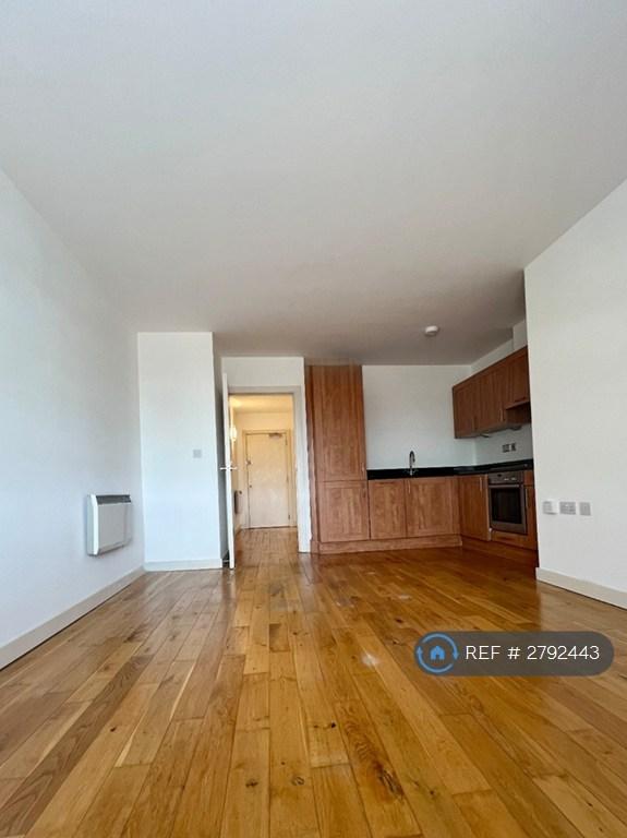 Kitchen &amp; Living Room