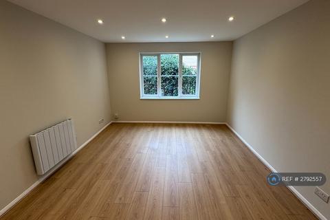 undefined, Heddington Grove, London, N7