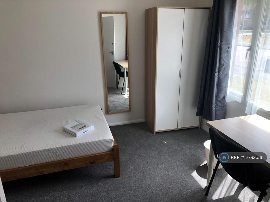 Bedroom 1 (Downstairs Double)