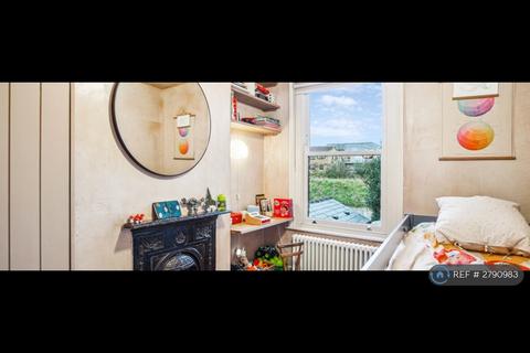 undefined, Belgrave Road, London, E17