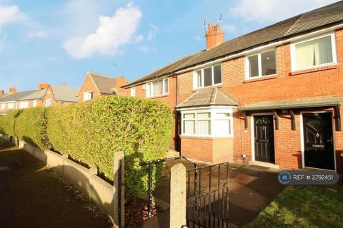 3 bedroom terraced house to rent, Weldon Crescent, Newcastle Upon Tyne, NE7